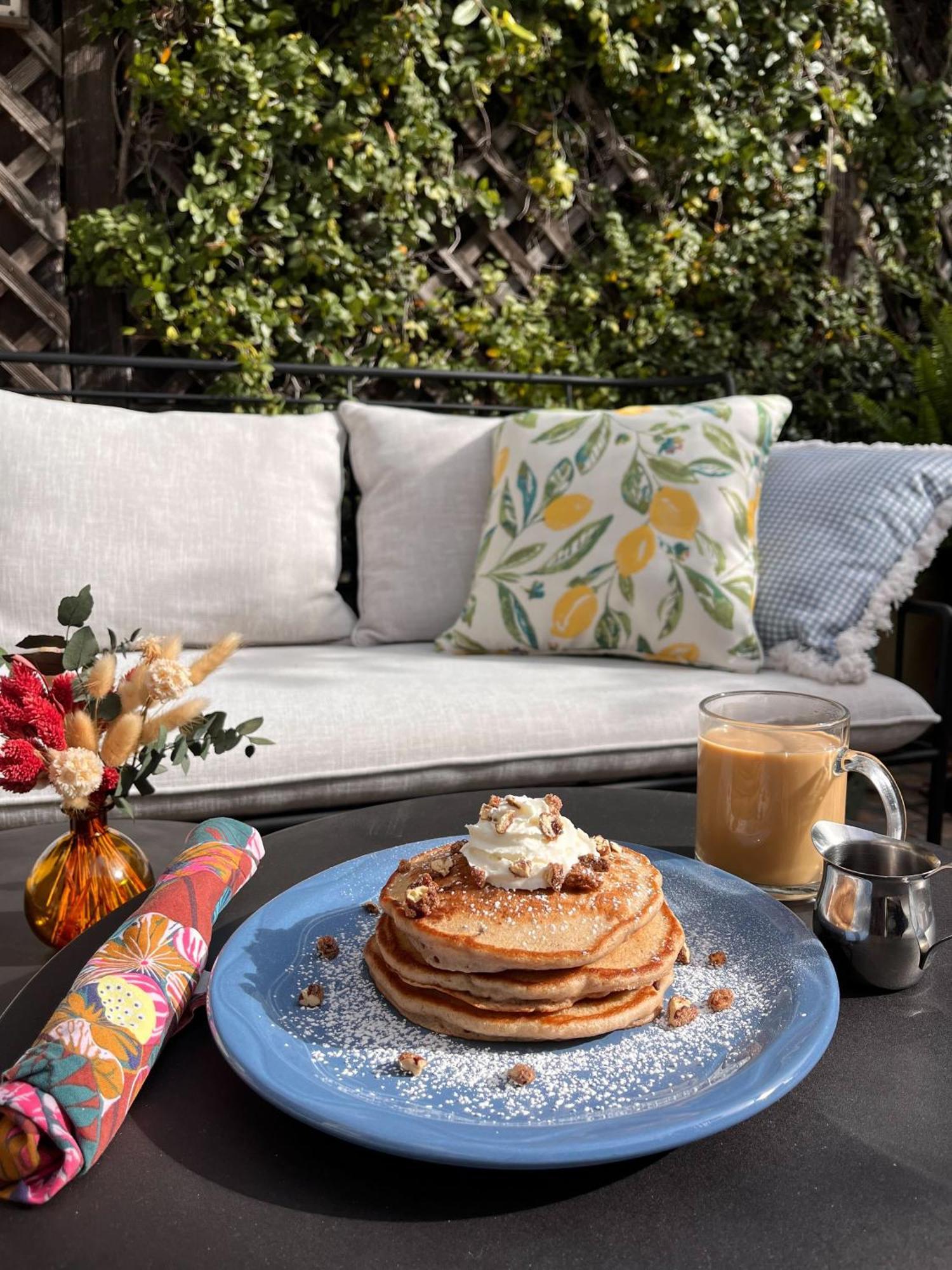 Bed and Breakfast Petit Soleil - Bed, Breakfast And Bar San Luis Obispo Exterior foto