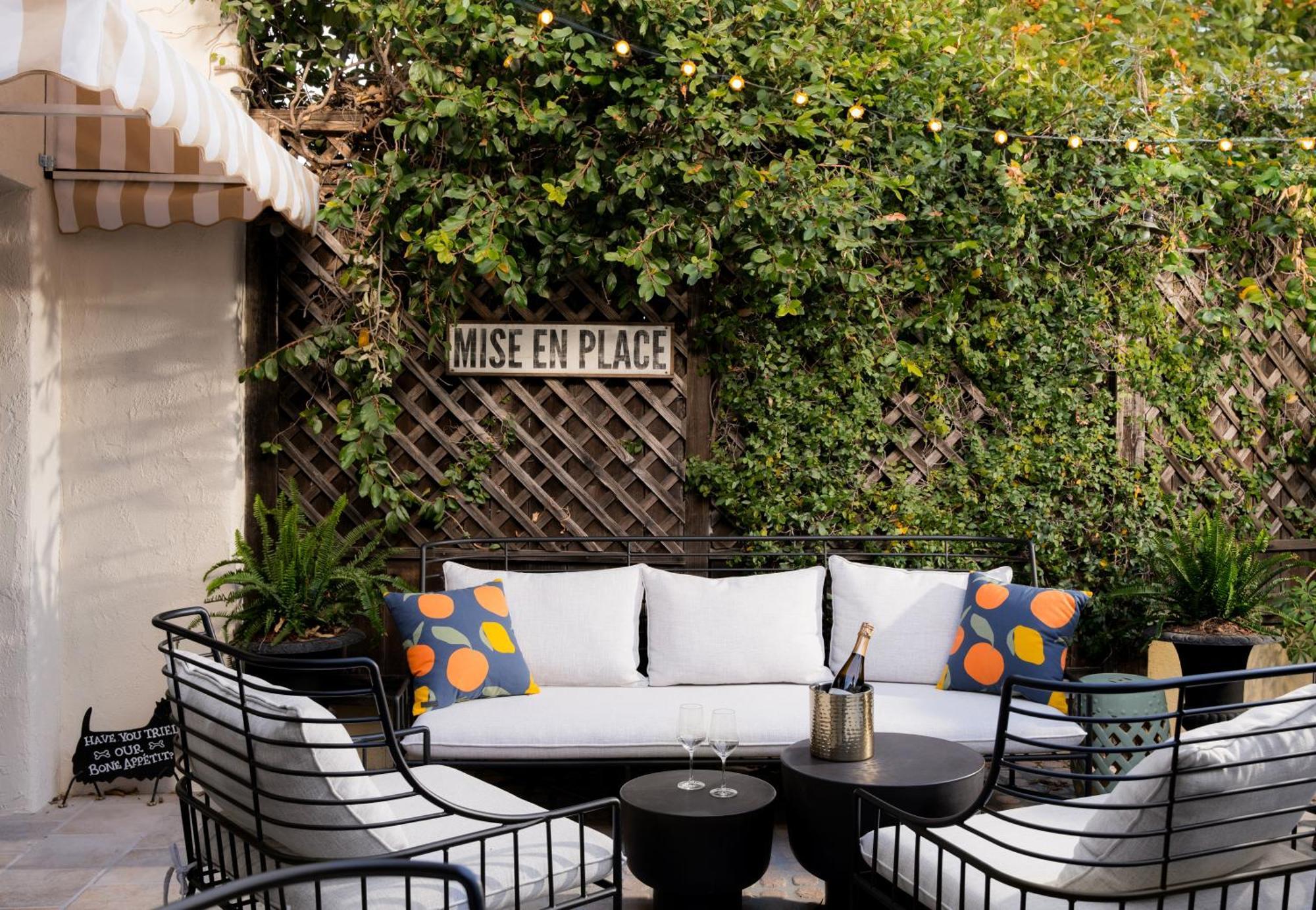 Bed and Breakfast Petit Soleil - Bed, Breakfast And Bar San Luis Obispo Exterior foto